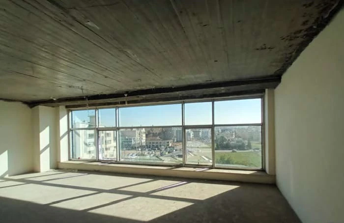 مكتب/تجاري في مجمع الحسيني - بين السابع والثامن - 256,500 دأ - صورة 1