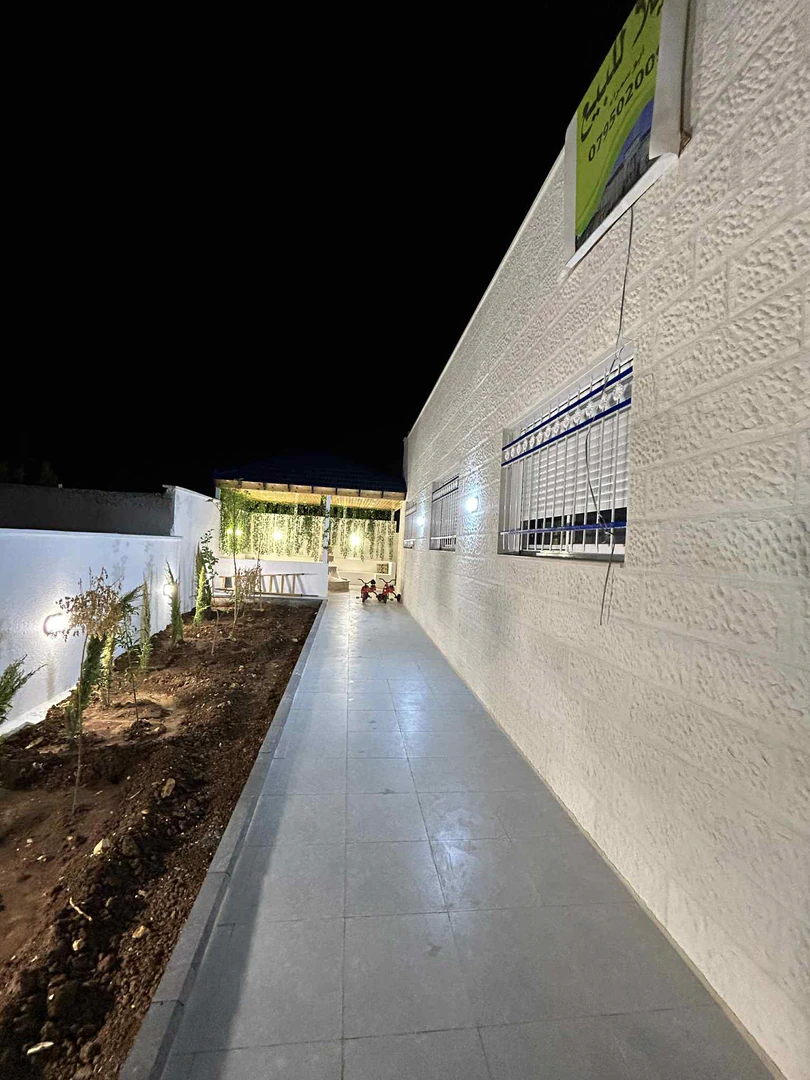فيلا/منزل في ارمدان - 150,000 دأ - صورة 1