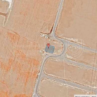أرض في قرية الصلاحية - امتداد طريق المطار - 25,000 دأ - صورة 1