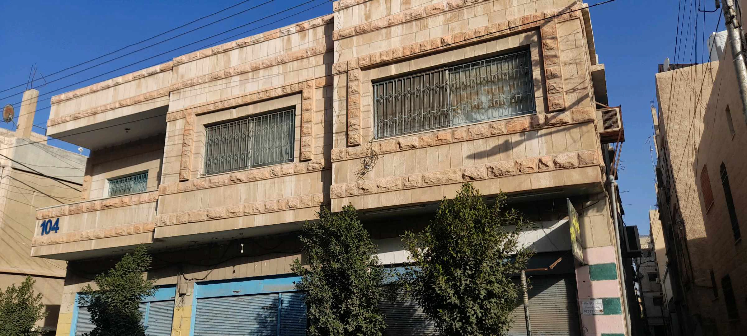 مبنى في الزرقاء الوسط التجاري  - 95,000 دأ - صورة 1
