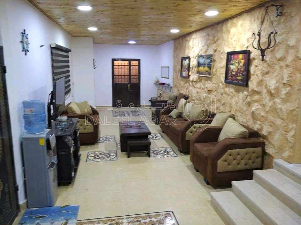 مبنى في غريسا قرب القريه الاثريه قريه بلاسقوف - 115,000 دأ - صورة 1