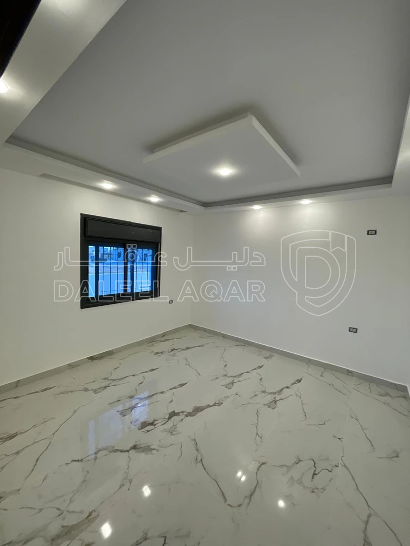 شقة في الكرك مؤته خلف صاله انوار مؤته - 65,000 دأ - صورة 1