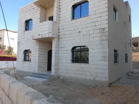فيلا/منزل في ما ذبح حنينا خلف مدرسه حنينه الاساسيه - 65,000 دأ - صورة NaN