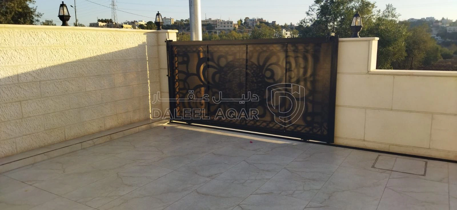 فيلا/منزل في غرب عمان - قرية بلال - 380,000 دأ - صورة 1