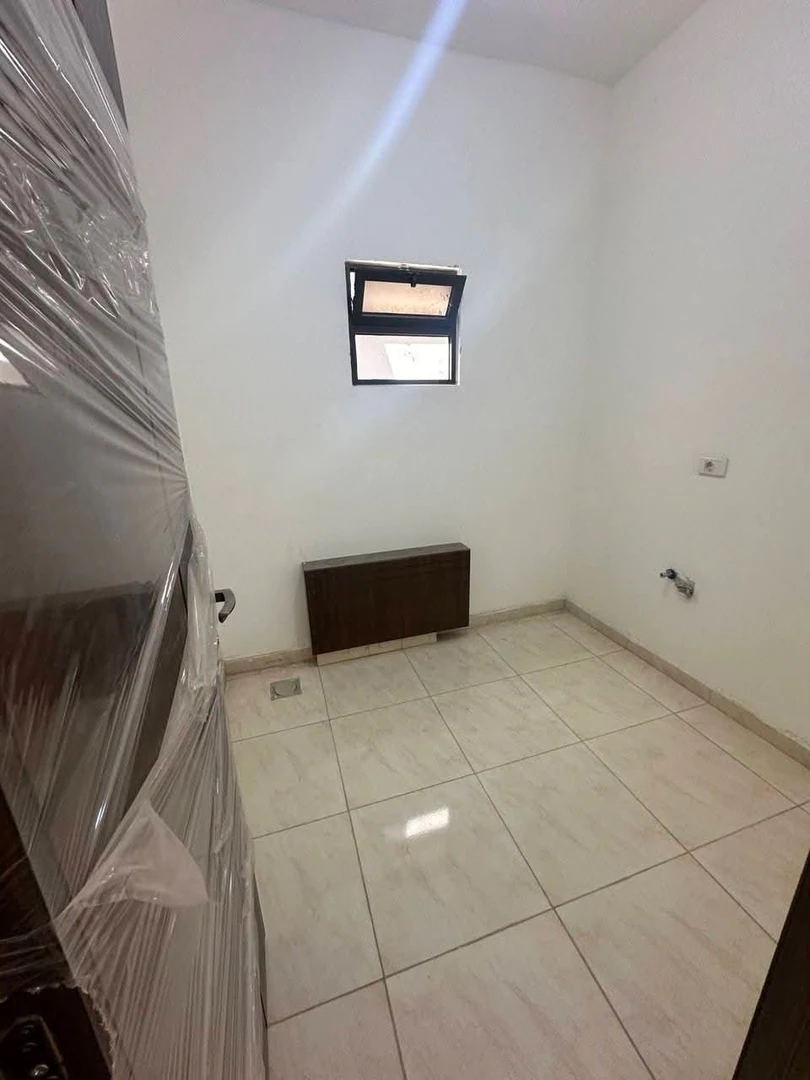 شقة في الجبل العالي المطل على دوار البنزين - 62,000 دأ - صورة 1