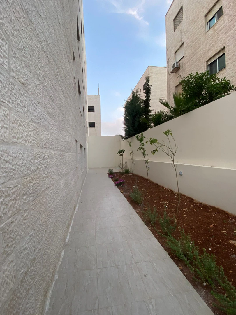 شقة في مرج الحمام قرب مسجد التقوى - 118,000 دأ - صورة 1