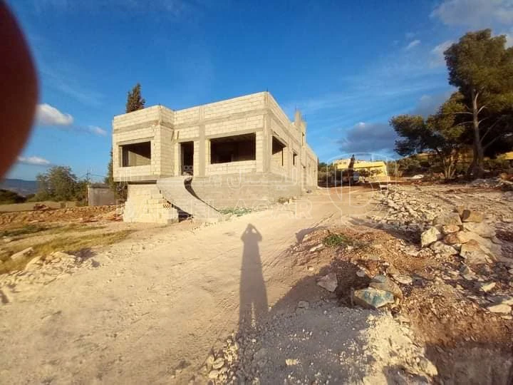 أرض في بيت لقطة للبيع عظم في الصبيحي ،السلط، عرقوب الراشد - 60,000 دأ - صورة 1