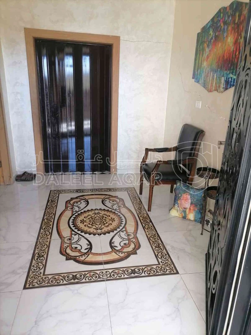 فيلا/منزل في عمان جاوا - 135,000 دأ - صورة 1