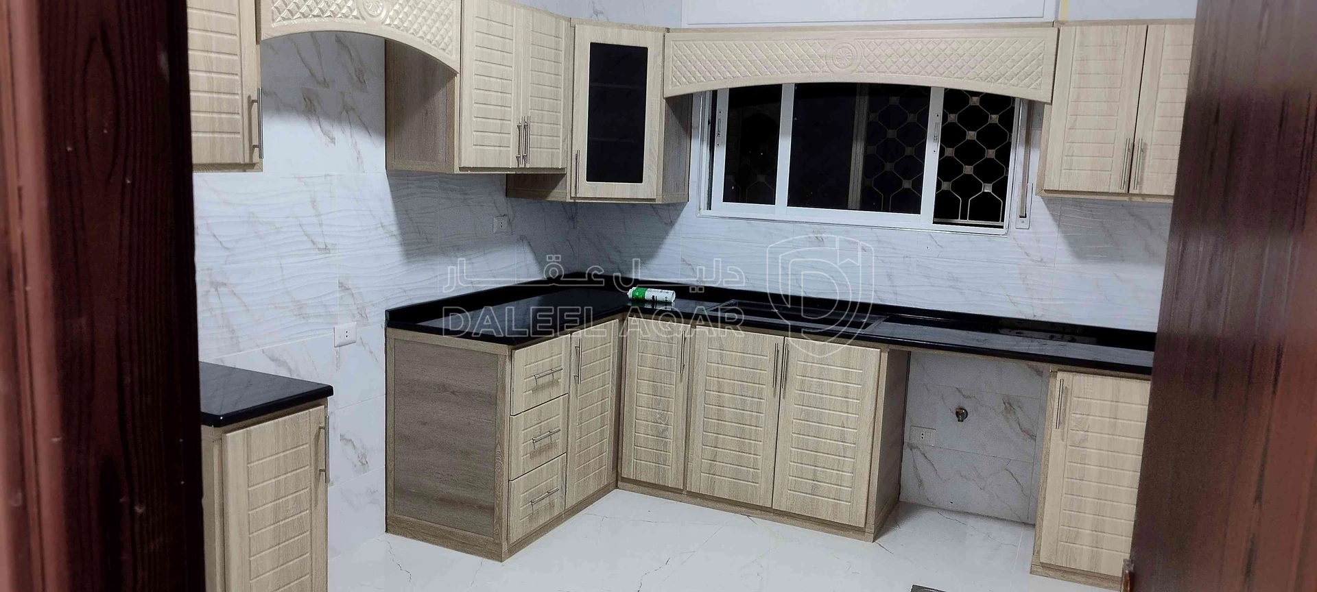 شقة في عمان ضاحيه الامير حسن بجانب مدرسه منابر الاقصى - 48,000 دأ - صورة 1