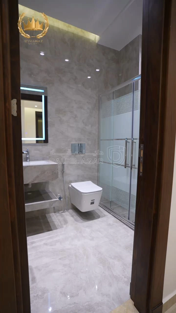 شقة في طريق_المطار - قرب جامعة_البترا - 72,000 دأ - صورة 1