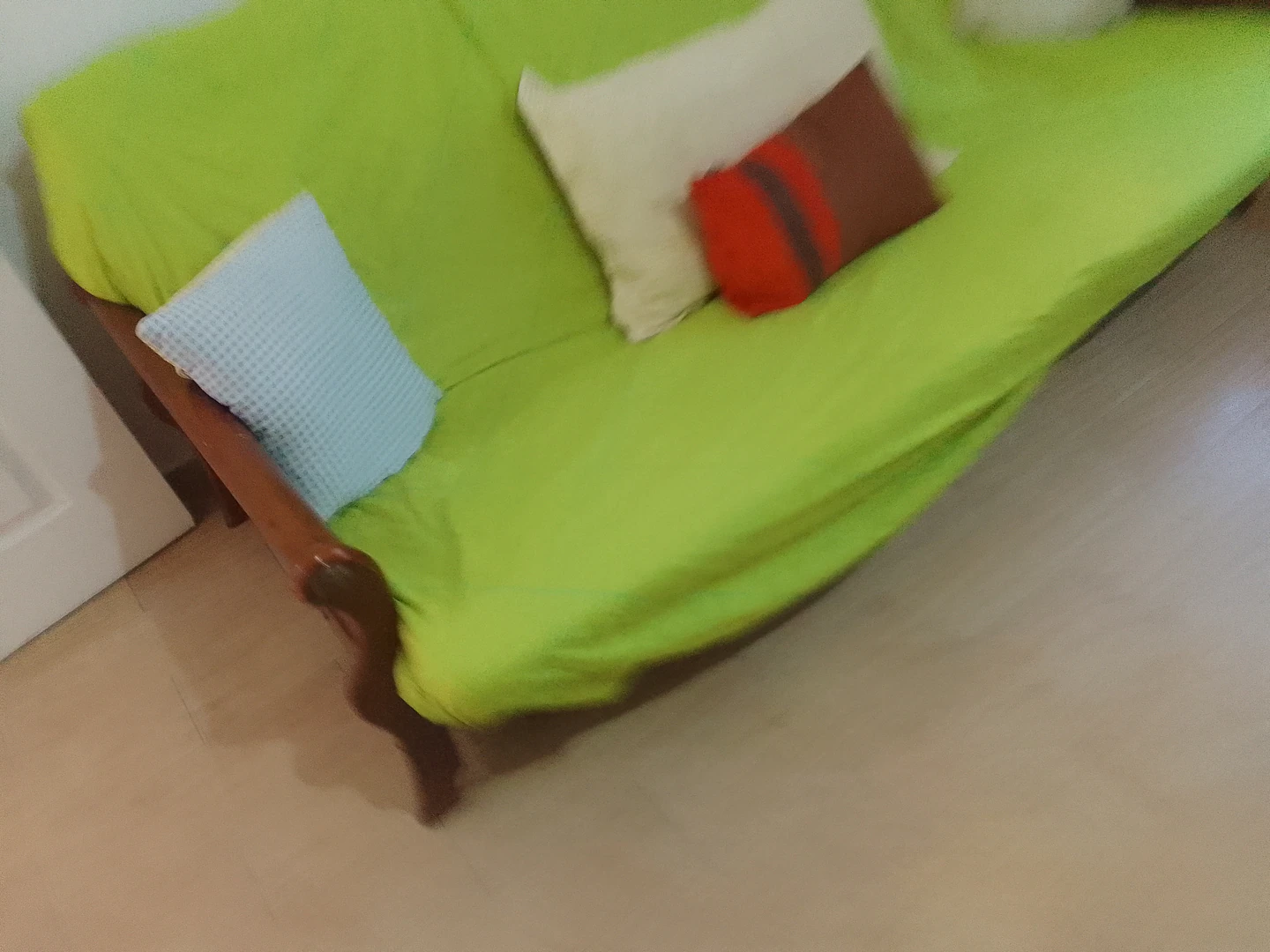 شقة في دير غبار خلف صيدلية جونيا  - 145,000 دأ - صورة 1