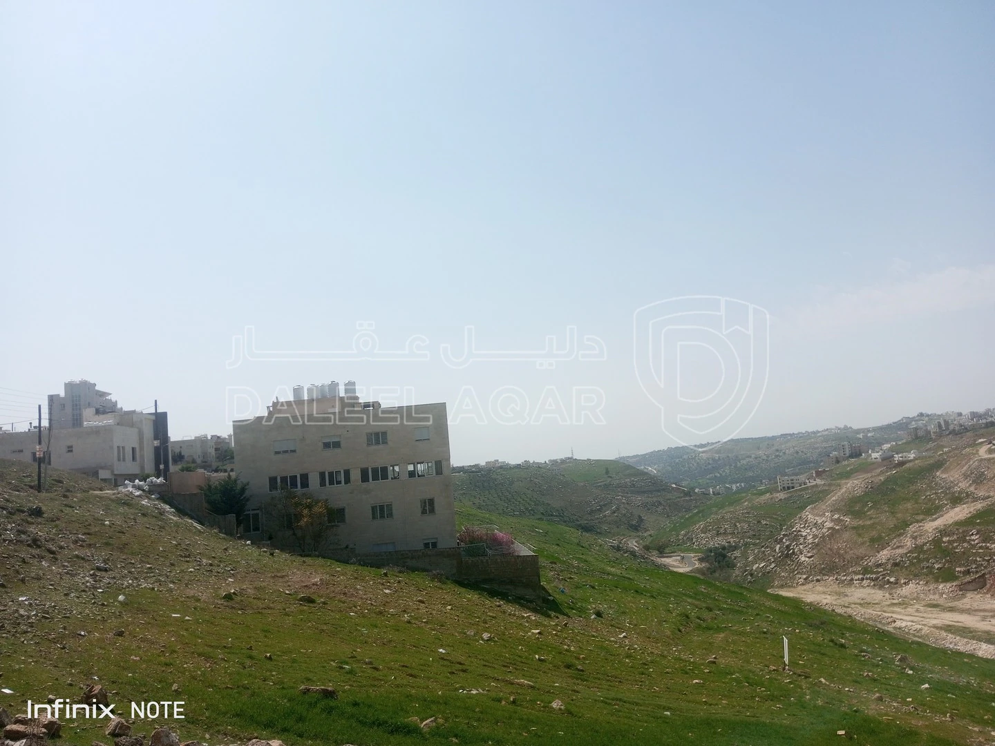 أرض في الدمينة خلف الظهير وخلف مسجد العاشوري غرب عمان - 300,000 دأ - صورة 1