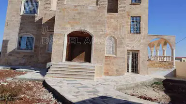 فيلا/منزل في عمان القسطل قبل جسر المطار قريبه من فلل الاندلسيه - 320,000 دأ - صورة NaN