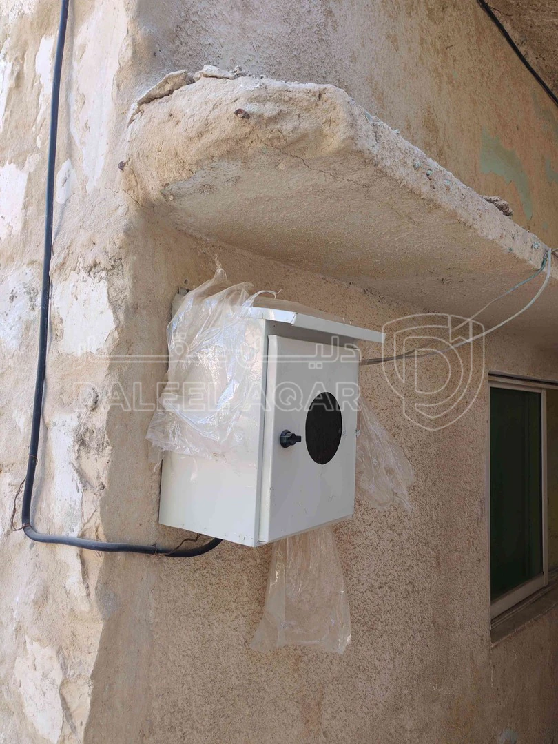 فيلا/منزل في 🏫بيت في الهاشمية طابقين مستقل للبيع - 27,000 دأ - صورة 1