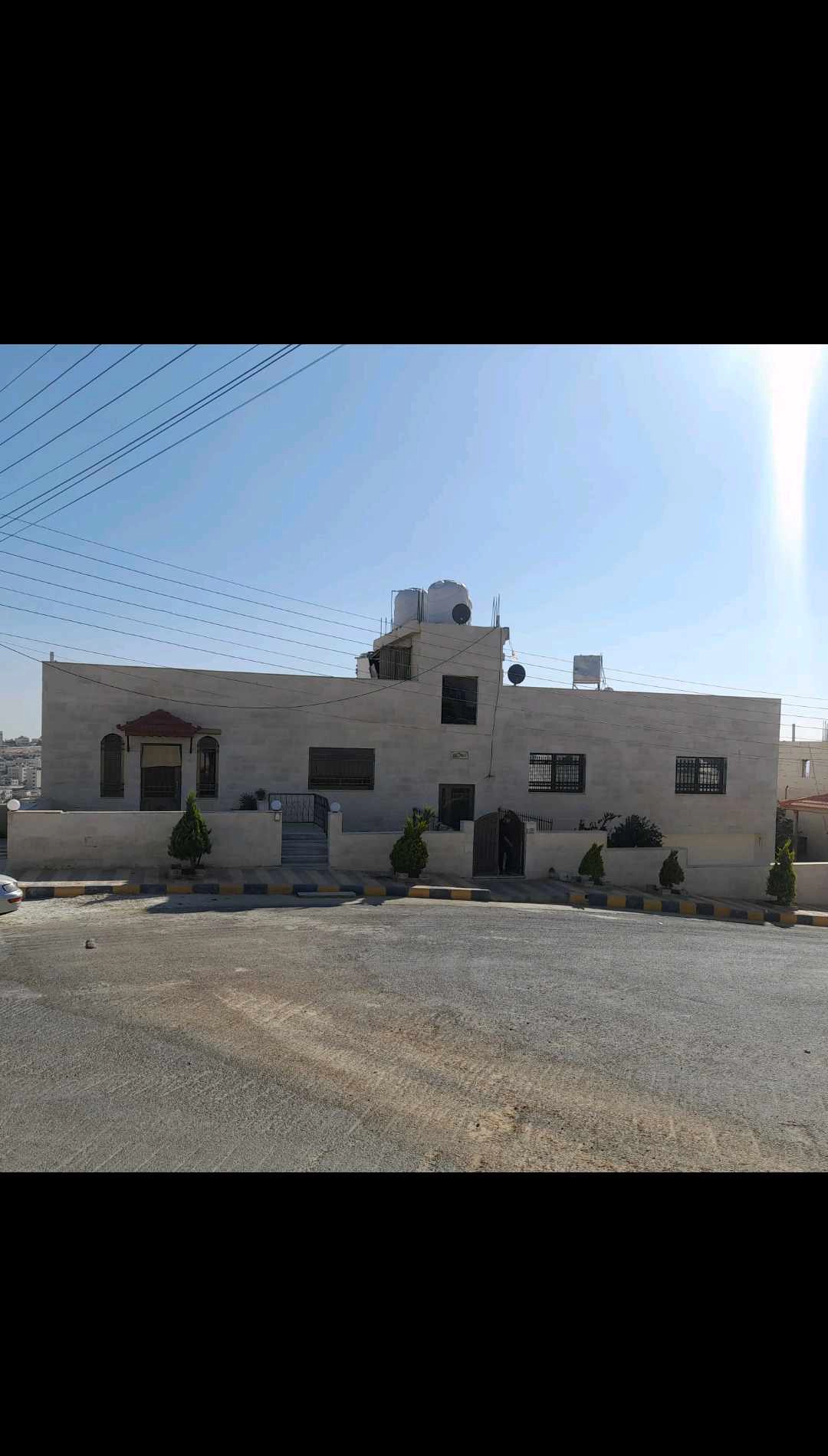 شقة في قرب اشارات الغاز بجانب مسجد الحاج خلف الحنيطي - 80,000 دأ - صورة 1