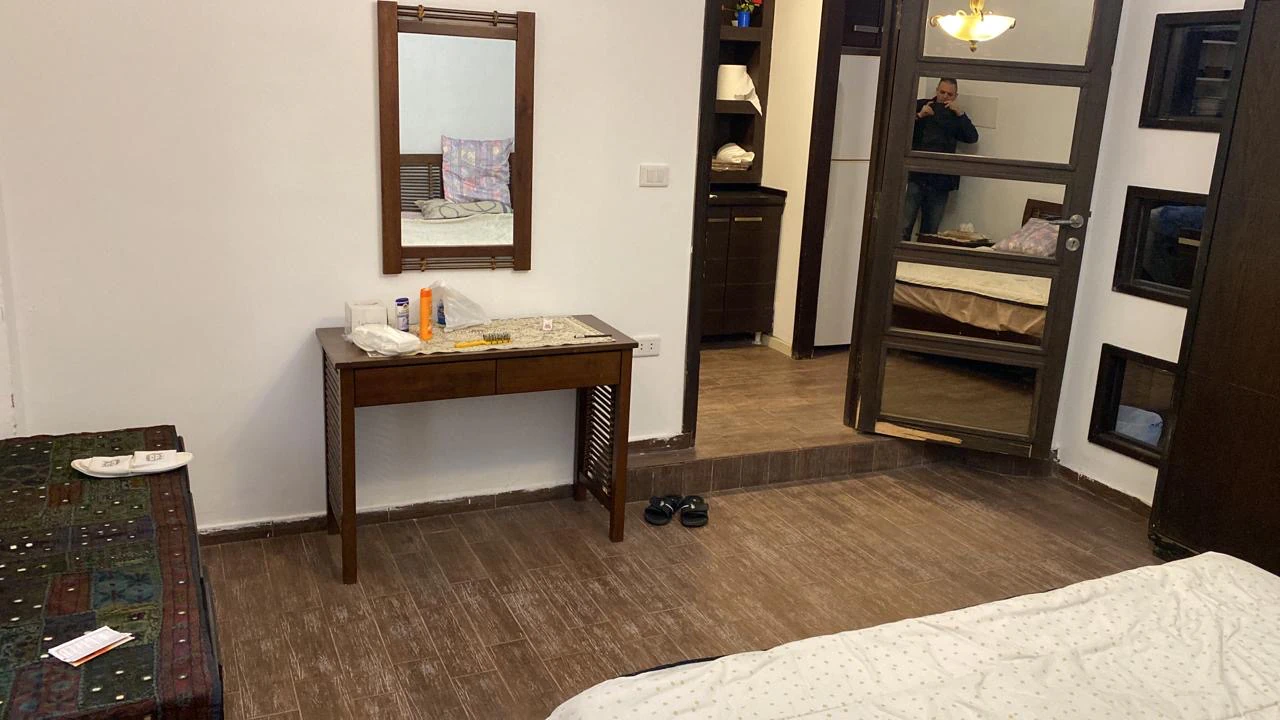 مزرعة/شاليه في شارع السرو  - 170,000 دأ - صورة 1