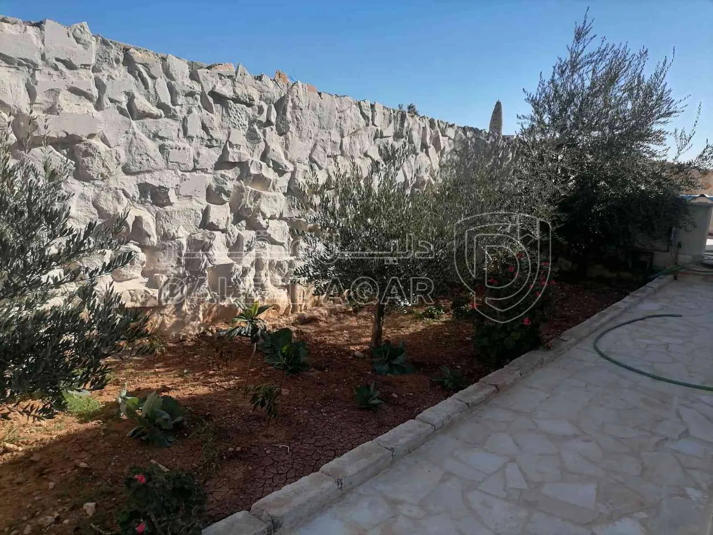 فيلا/منزل في عمان جاوا - 135,000 دأ - صورة 1