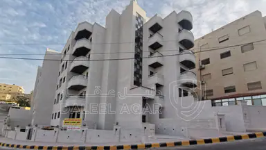 شقة في طبربور خلف صالة ليالي الشرق . قرب مدرسة الخنساء  - 61,000 دأ - صورة NaN