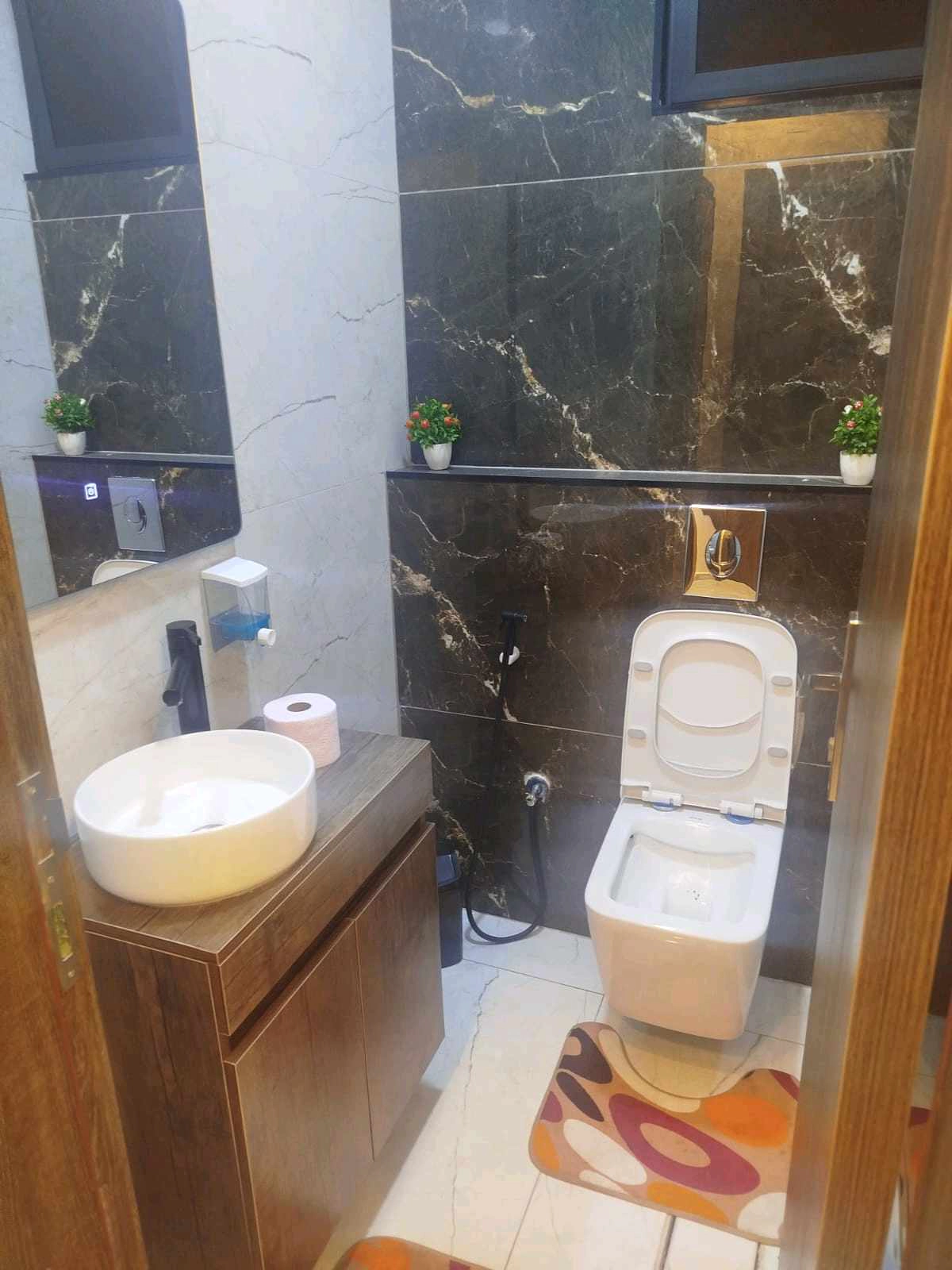 شقة في الزرقاء مدينة الشرق قرب ادارة مدارس جامعة الزرقاء - 43,000 دأ - صورة 1