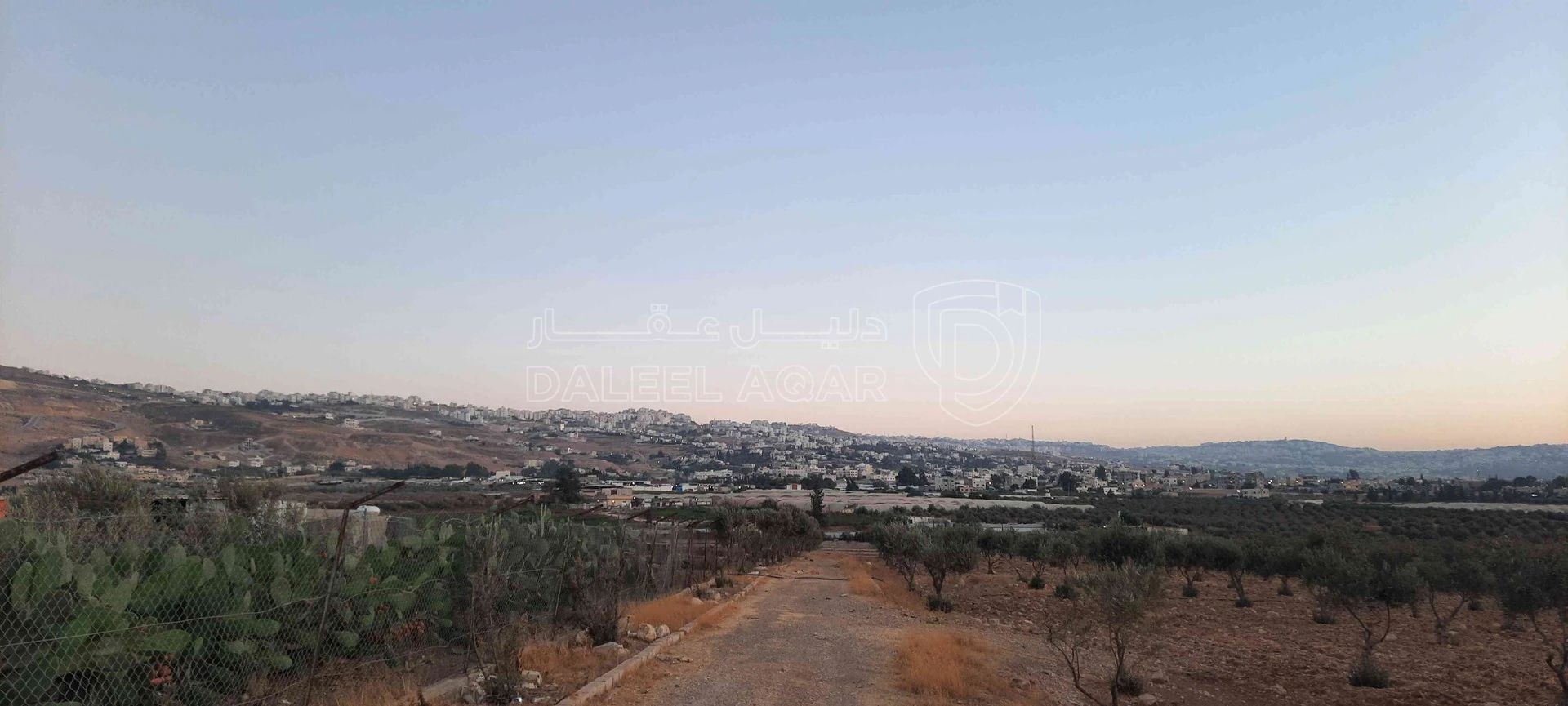 أرض في ارض للبيع موبص حوض سنينيه النصارى  - 220,000 دأ - صورة 1