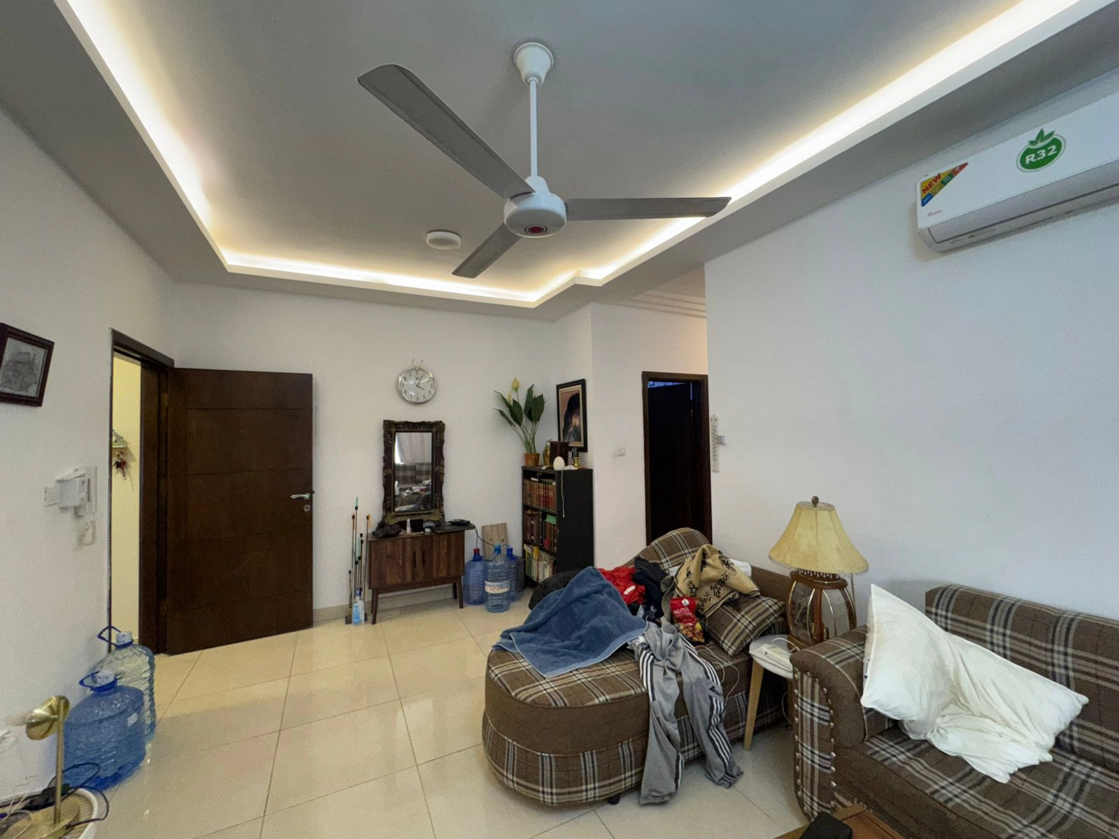 شقة في شارع الفارابي - 68,000 دأ - صورة 1
