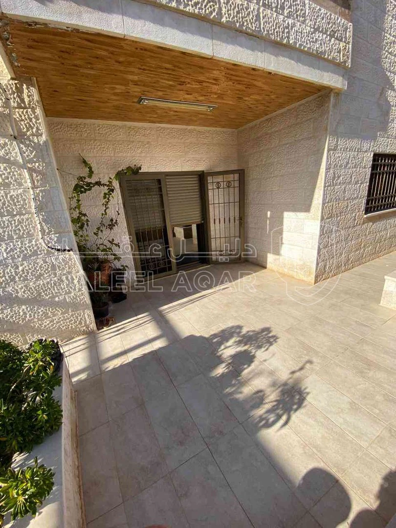 شقة في عين الباشا اول قاقيش عماره ٣٤ ط ارضي - 78,000 دأ - صورة 1