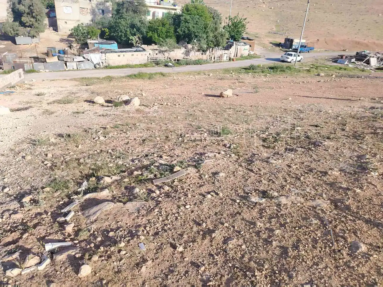 أرض في الزرقاء حي الأحمد قرب سجن بيرين - 15,000 دأ - صورة 1