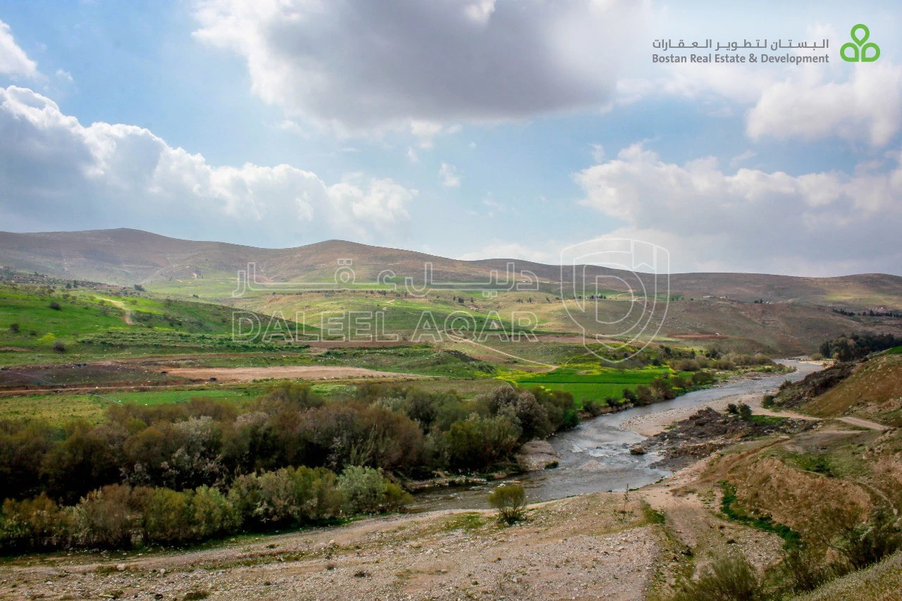 أرض في الحمنانة - 275,000 دأ - صورة 1