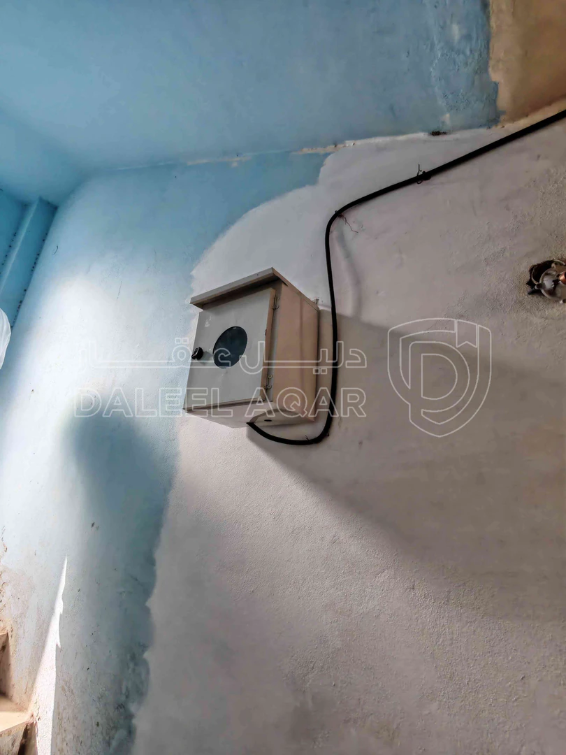 فيلا/منزل في 🏫بيت في الهاشمية طابقين مستقل للبيع - 27,000 دأ - صورة 1