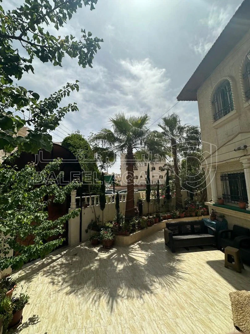 فيلا/منزل في دوار المشاغل - 385,000 دأ - صورة 1