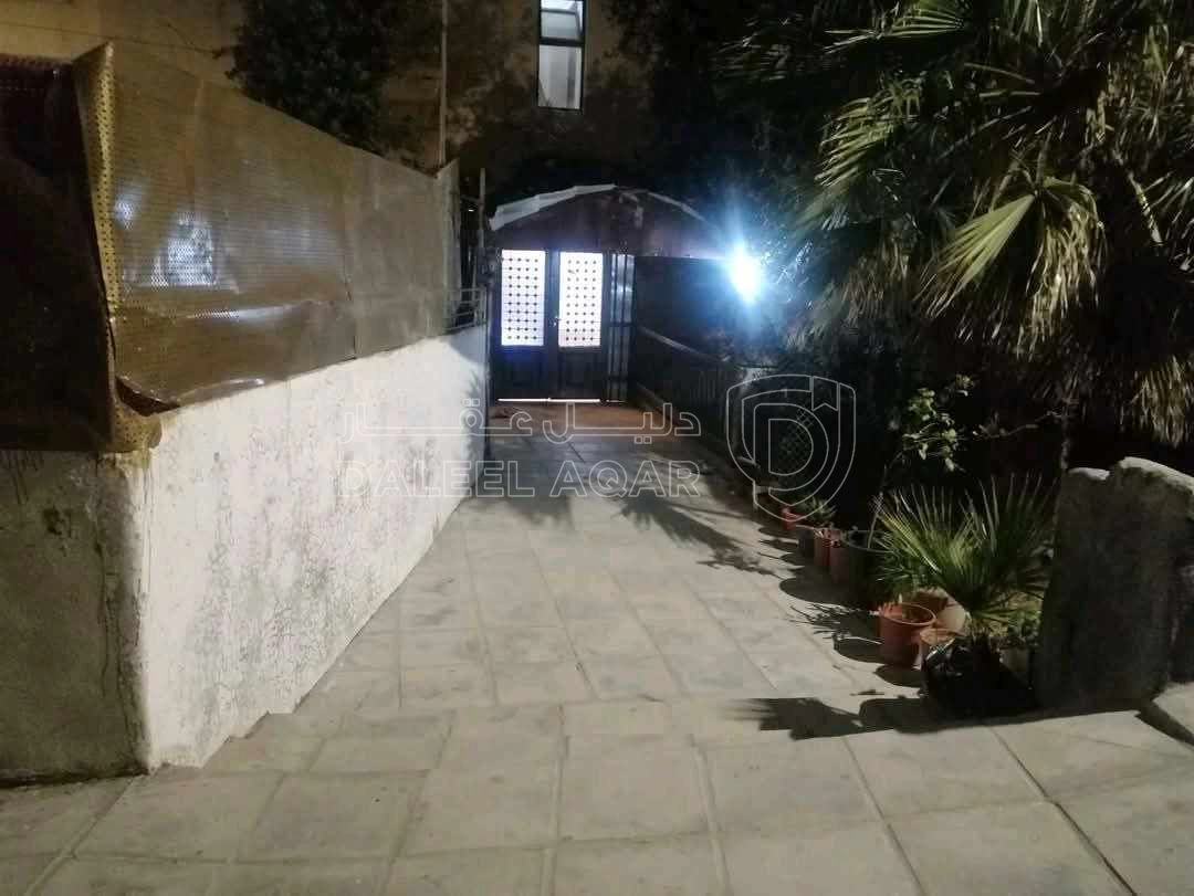 شقة في مقابل منتزه غمدان  - 39,000 دأ - صورة 1