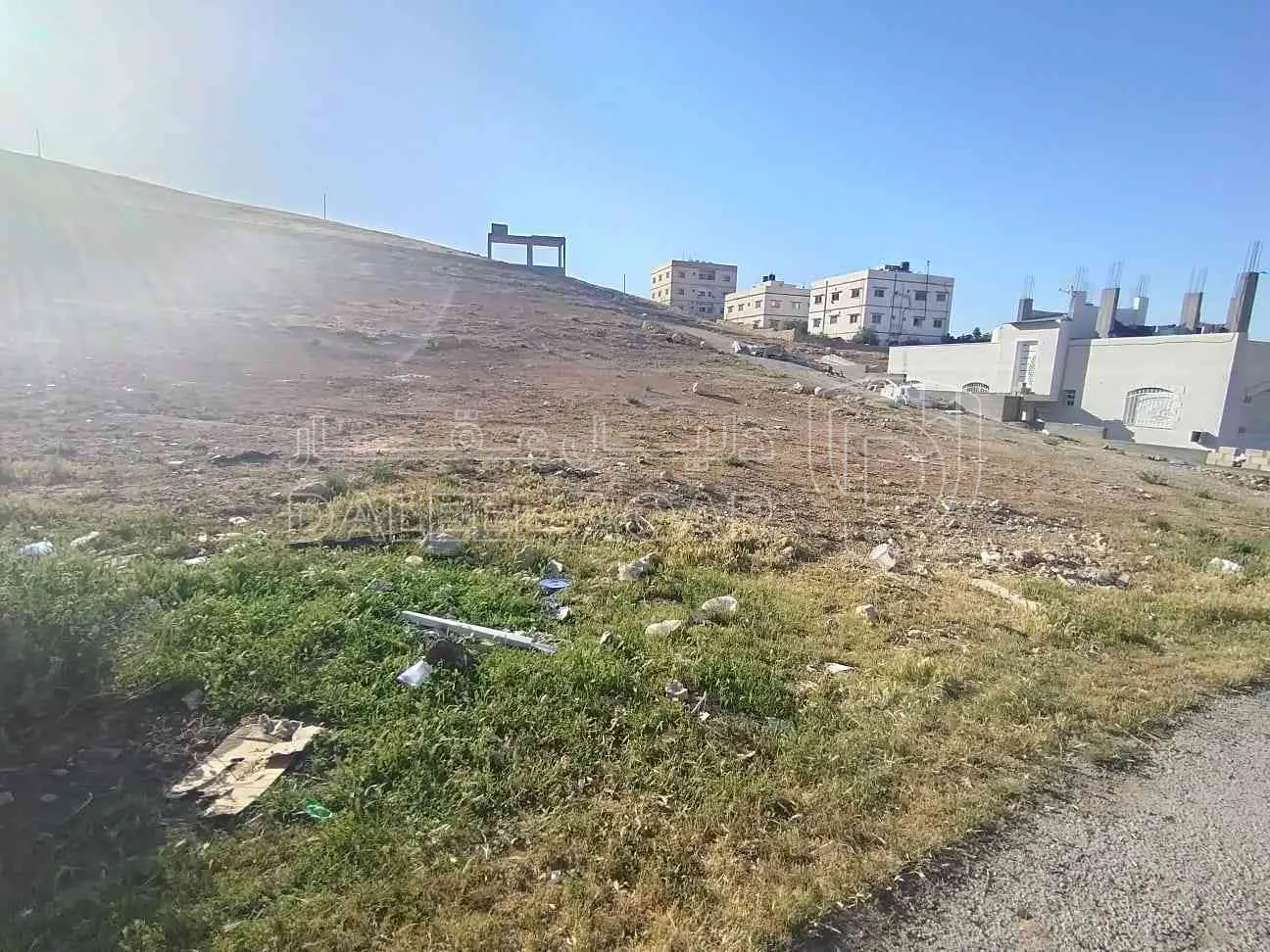 أرض في الزرقاء حي الأحمد قرب سجن بيرين - 15,000 دأ - صورة 1