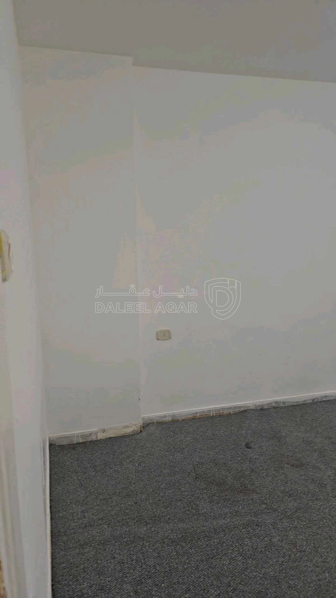 شقة في ضاحية الأمير راشد شارع الملا محمد  - 55,000 دأ - صورة 1