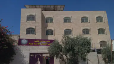 مبنى - الرصيفة اسكان الامير طلال بجانب مياه الرازي - 750000 دأ