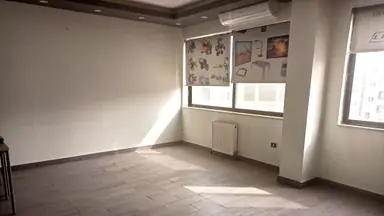 مكتب/تجاري في الدوار السابع - 100,000 دأ - صورة NaN
