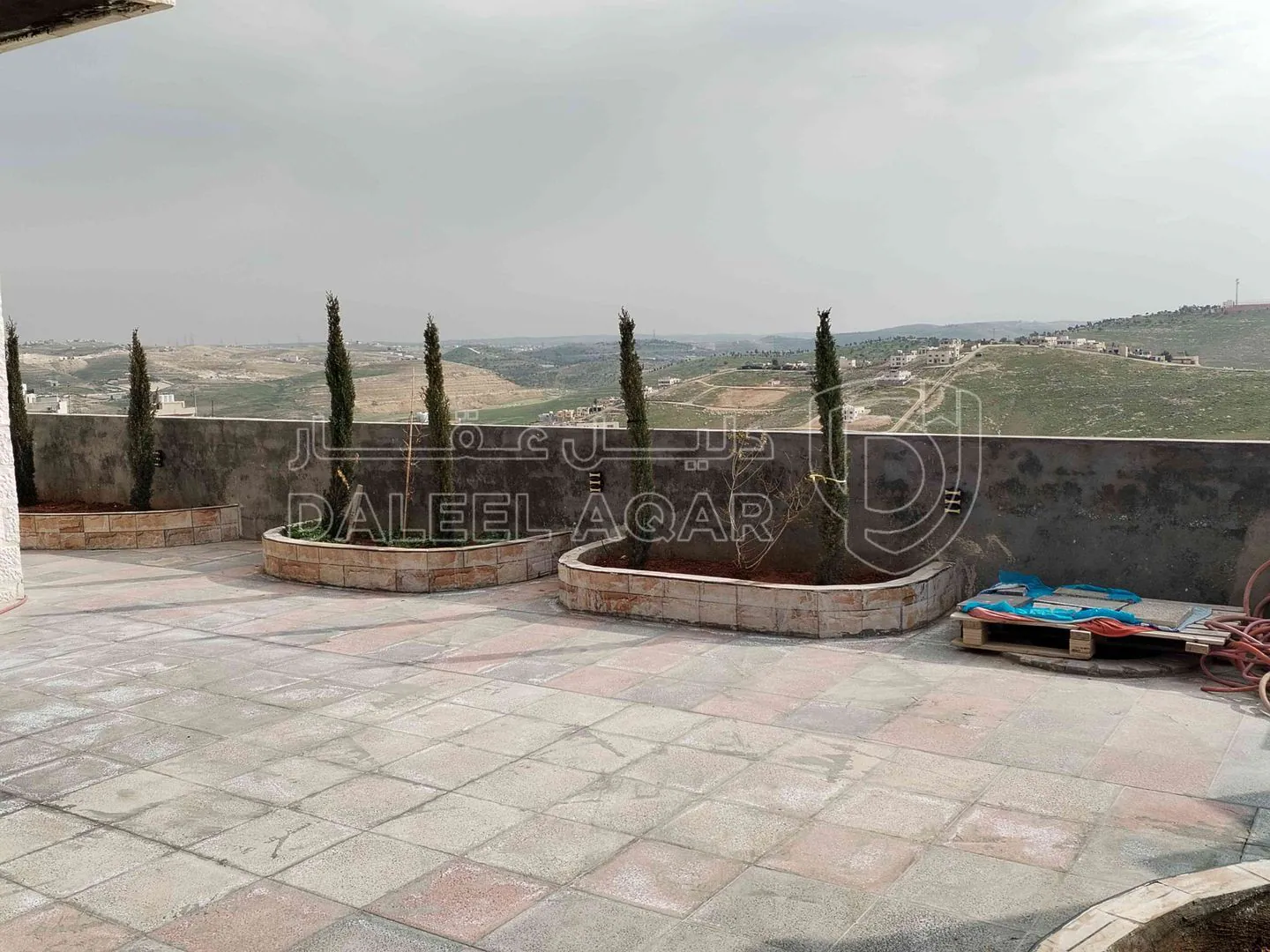 فيلا/منزل في جبل النصر /المغيرات  - 185,000 دأ - صورة 1