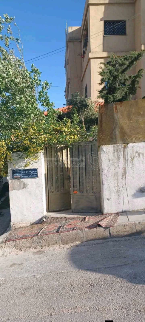 شقة في مقابل منتزه غمدان  - 39,000 دأ - صورة 1