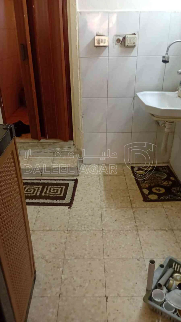 شقة في شقة للبيع في ماركا الإسكان   السعر  قابل للتفاوض  - 15,000 دأ - صورة 1