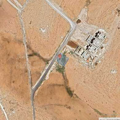 أرض في الماضونة - امام الجمرك الجديد مباشرة  - 39,000 دأ - صورة 1