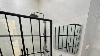 شقة - ابو علندا - إسكان الكهربا - قرب مسجد العتيبي - 85000 دأ