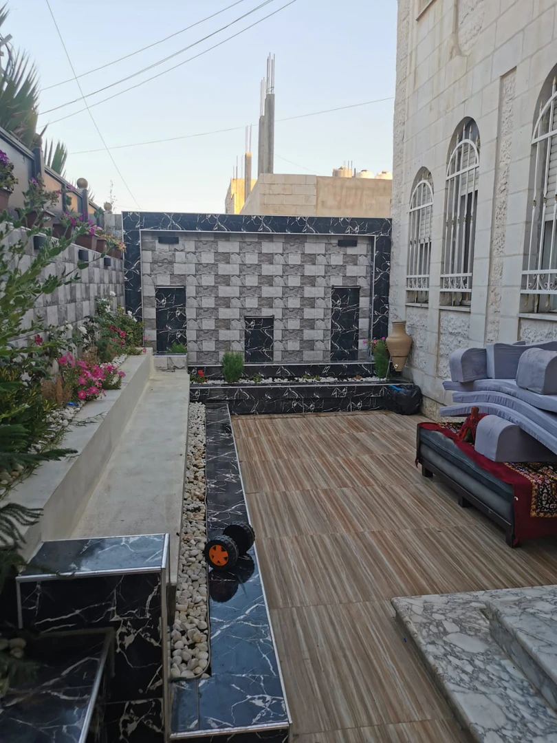 فيلا/منزل في عمان بجانب اليات امانه عمان الكبرى - 145,000 دأ - صورة 1