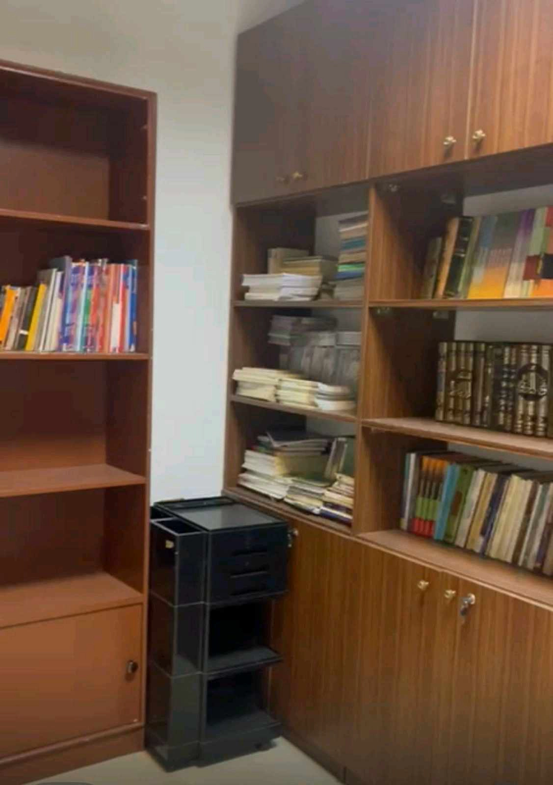 مكتب/تجاري في شارع المدينة المنورة جانب عيادات ابن الهيثم طابق ١ - 40,999 دأ - صورة 1
