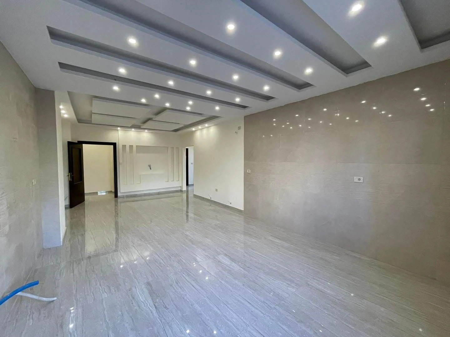 شقة في منطقة ابو السوس  - 85,000 دأ - صورة 1