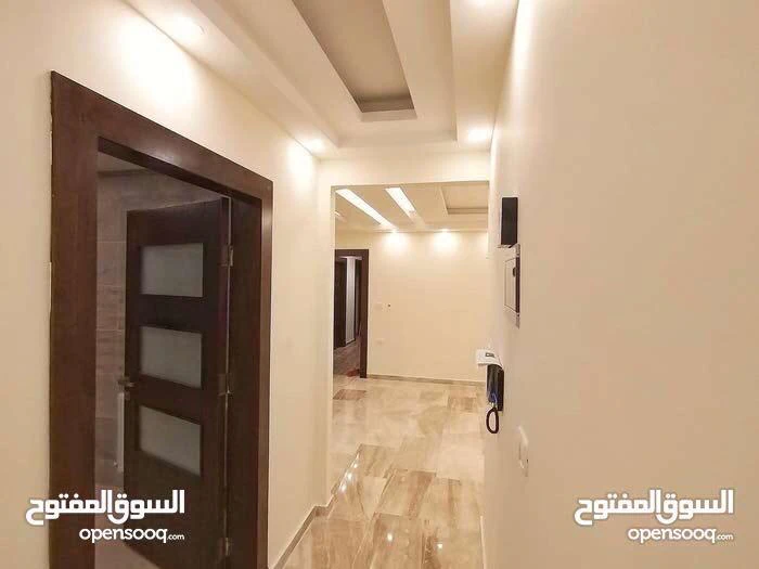 شقة في عمان طريق المطار ضاحية النخيل  - 180,000 دأ - صورة 1