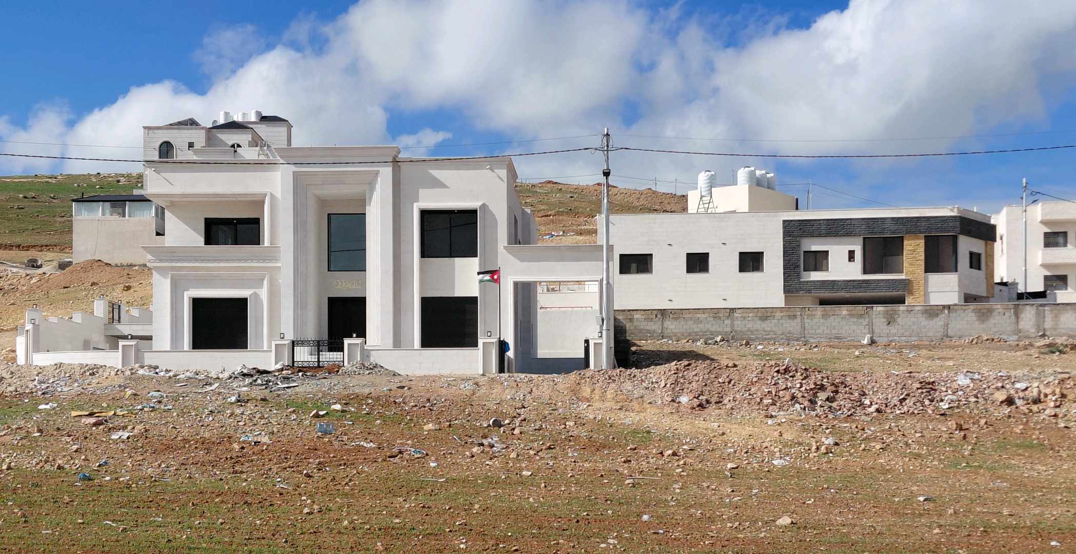 أرض - شفا بدران قرب دوار الترخيص  - 125000 دأ
